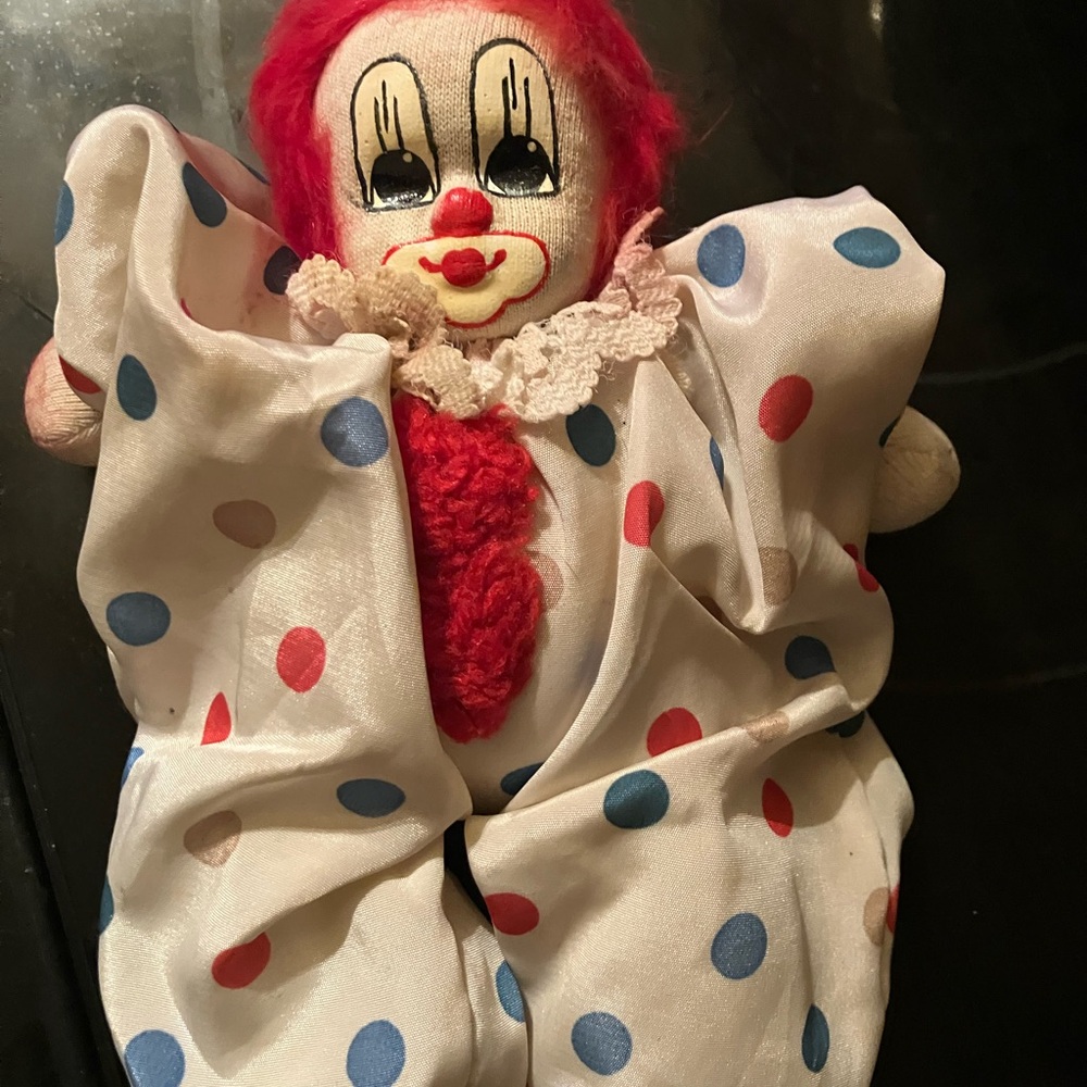 Vintage Q Tee Clown , Hand Painted FACE, Jester, Carnival, Circus, (Pre-owned)